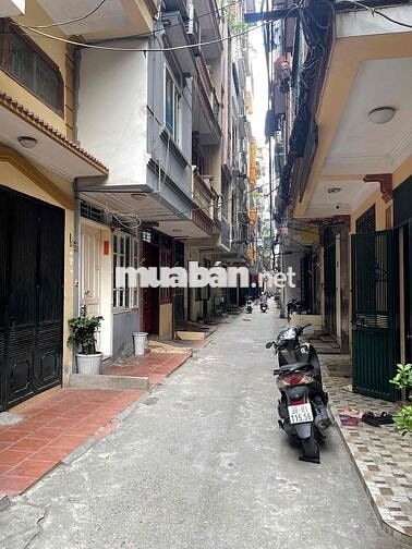 Nhà nguyên căn Cạnh Học Viện Ngân Hàng