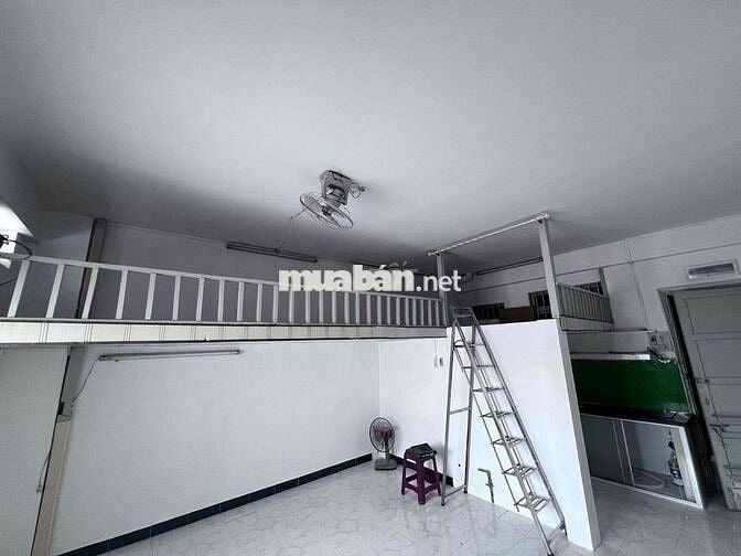 CHO THUÊ CHUNG CƯ 1 PN, diện tích 27m2, C/c Viễn Đông, Quận 5 cũ