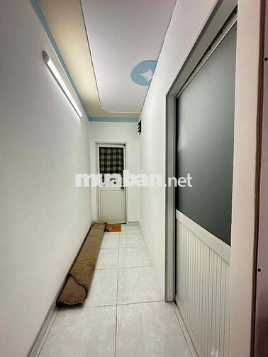 Tôi cần bán nhà 1 trệt 1 lửng còn mới , cứng cáp , chỉ việc dọn vào ở