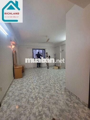 CHO THUÊ NHÀ  210 NGUYỄN THÁI BÌNH, TÂN BÌNH – GẦN SÂN BAY_DT:8m x27m