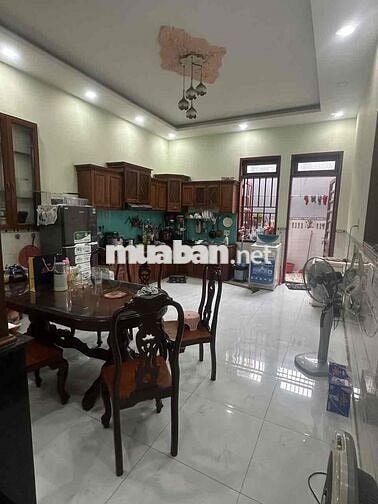 cho thuê nguyên căn 3 lầu, 4pn
