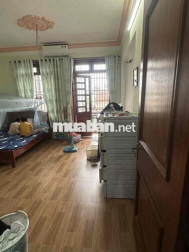 cho thuê nguyên căn 3 lầu, 4pn