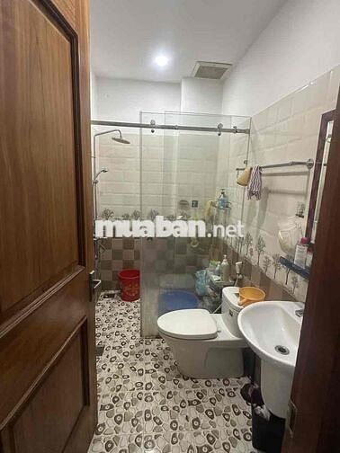 cho thuê nguyên căn 3 lầu, 4pn