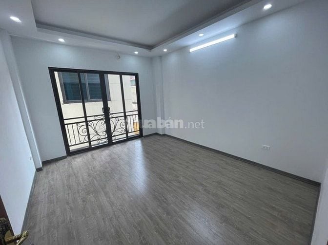 Nhà Đẹp Đại La-Ngõ Nông Rộng-2Thoáng-DT38m2 x 5Tầng-Thang Máy-Hơn 9Tỷ
