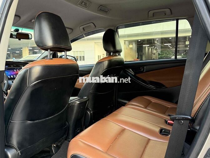 Toyota Innova 2020 2.0E Số Sàn - 1 Chủ - Tại Hãng
