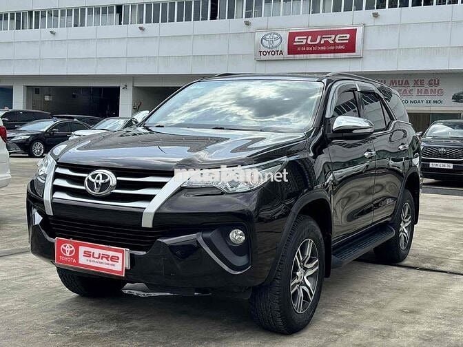 Toyota Fortuner 2017 2.4G 4x2 MT -7c số sàn