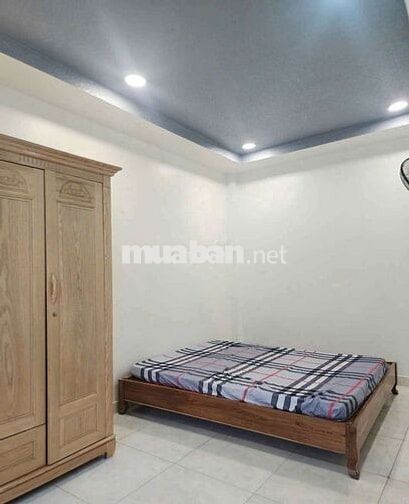 Cho thuê nhà 2 lầu Hà Huy Giáp 3 phòng ngủ hẻm ô tô gần Chợ đường