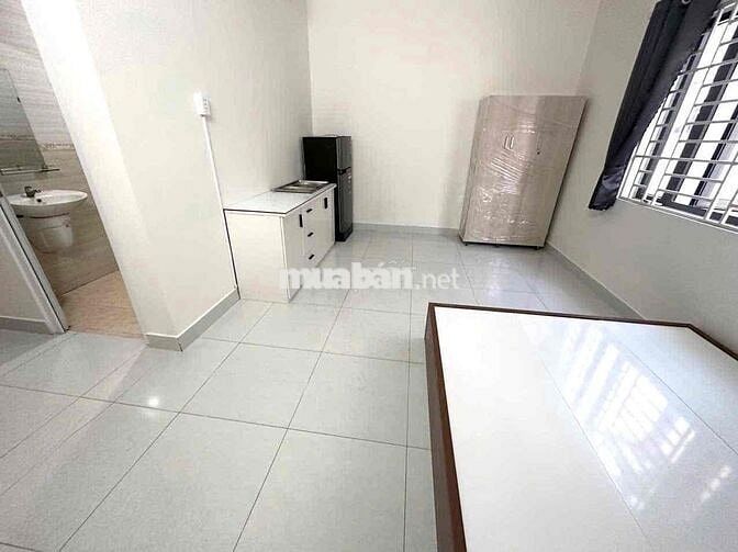 Căn hộ 30m có full nội thất cửa sổ thoáng mát gần UBND Quận 12