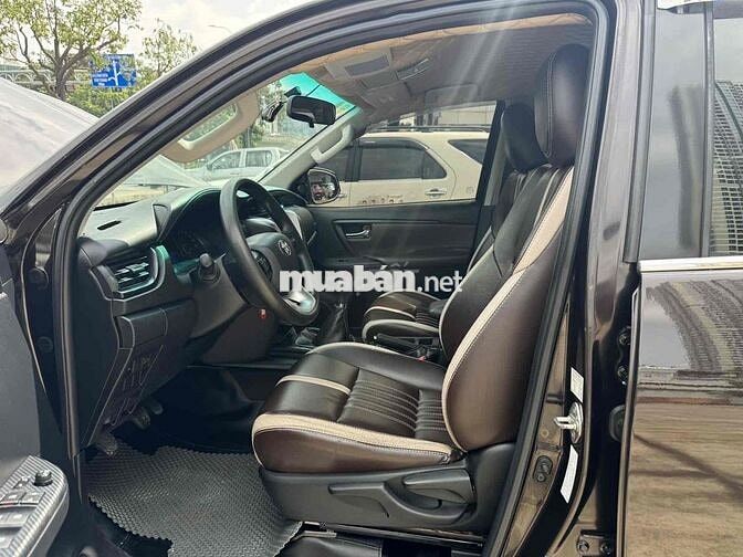 Toyota Fortuner 2017 2.4G 4x2 MT -7c số sàn