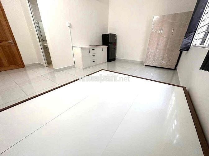 Căn hộ 30m có full nội thất cửa sổ thoáng mát gần UBND Quận 12