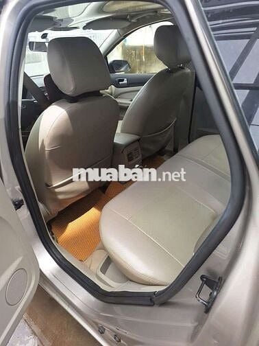 Fordcus 2006 MT