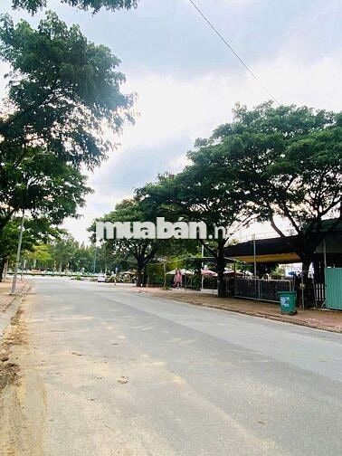 Rẻ đẹp chủ ngộp cần bàn nhà 1 trệt 4 lầu sổ hoàn công MtDx082 Định Hoà