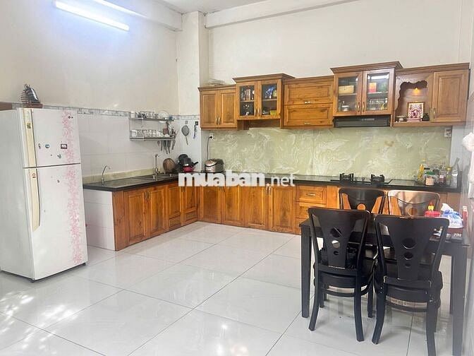 Cho thuê nhà 100m2, trệt, nội thất cao cấp, P. Tây Thạnh, Q. Tân Phú