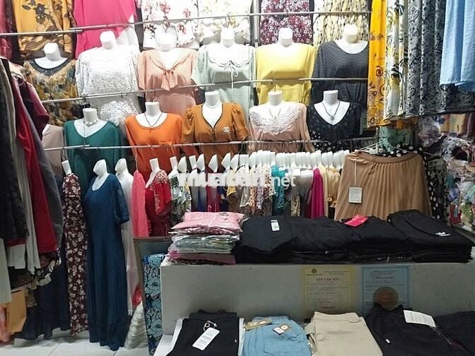 CẦN BÁN 2 LÔ KIOT BÁN QUẦN ÁO TẠI CHỢ NGUYỄN TRI PHƯƠNG - ĐÀ NẴNG