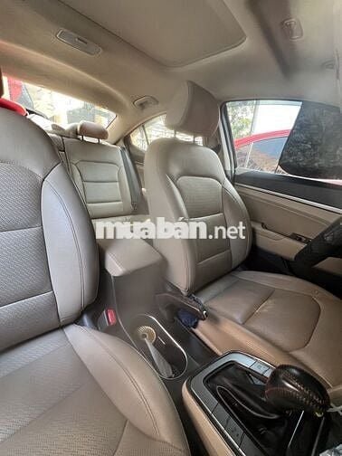 Hyundai Elantra 2018 2.0 AT - 7 km