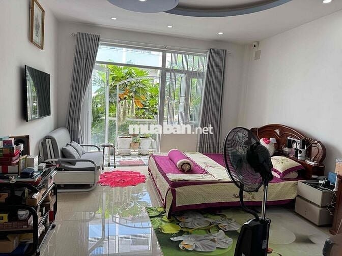 CHÍNH CHỦ BÁN GẤP NHÀ PHỐ LIÊN KẾ CÒN RẤT MỚI