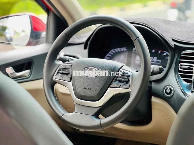 Hyundai Accent 2022 1.4 AT - 28000 km