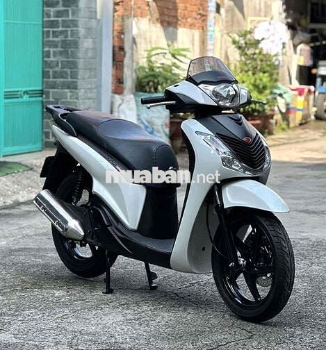 SH ý 2012 + xe số tứ quý bao sang tên
