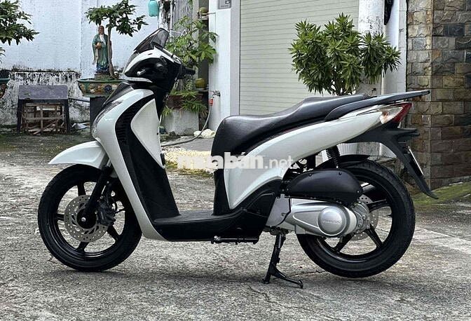 SH ý 2012 + xe số tứ quý bao sang tên