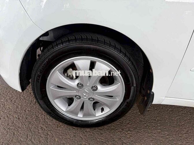 Hyundai Grand i10 2011 1.2 AT - 100000 km