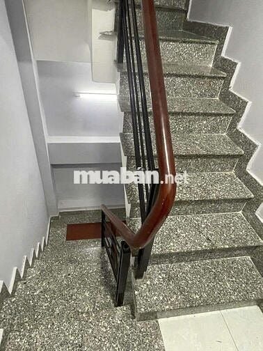 Nhà nguyên căn Lê Văn Sỹ, Giáp Q3, 3 lầu, 3PN, 4wc giá chỉ 13,8 Triệu