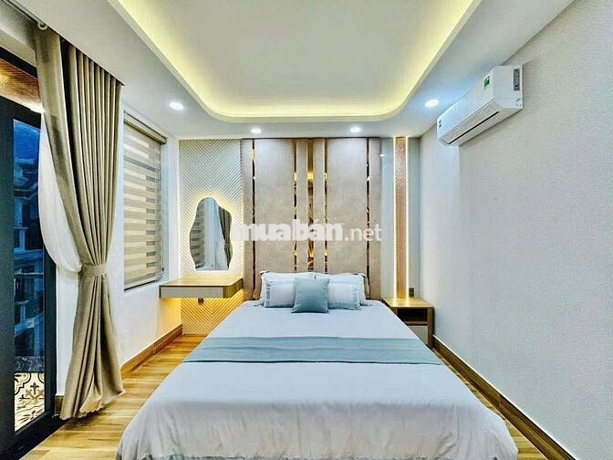 View Công Viên, 6 Tầng Thang Máy, Xe Hơi Ngủ Trong Nhà