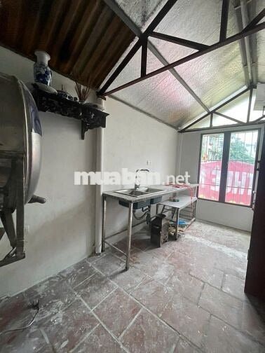 🏠 Cho thuê nhà mặt phố Kim Mã – giá 12tr/tháng (có thương lượng)