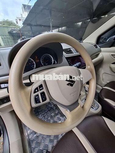 SUZUKI ERTIGA 2016 TỰ ĐỘNG 1.4, FORM MỚI, SƠN MỚI.
