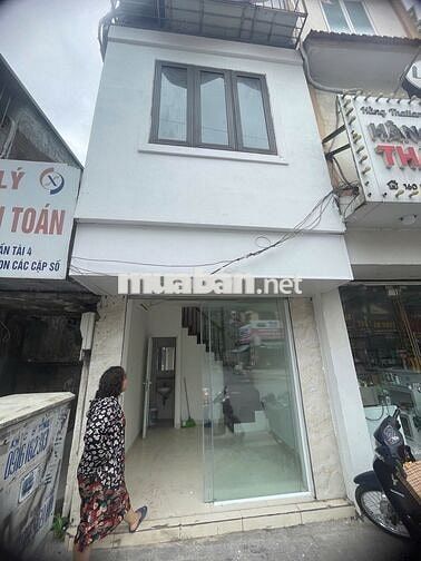 🏠 Cho thuê nhà mặt phố Kim Mã – giá 12tr/tháng (có thương lượng)