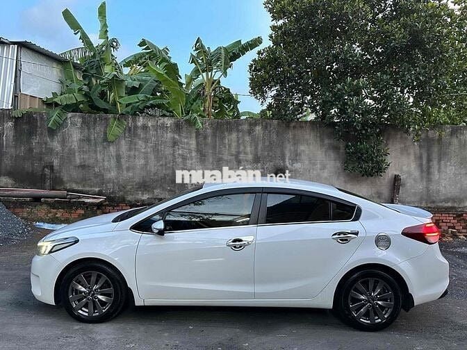 Kia Cerato 2016 1.6 MT - Đẹp Cực Phẩm 286Tr