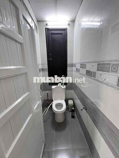 Tìm người ở ghép phòng trong chung cư 312 Lạc Long Quân