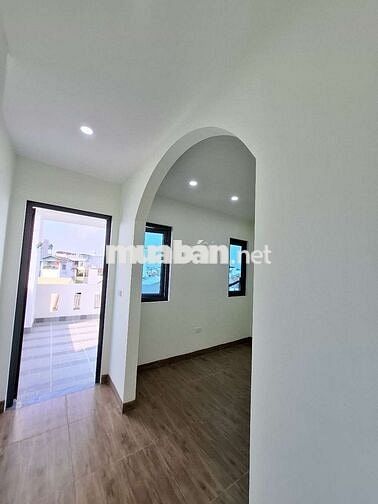 🏡 NHÀ ĐẸP 35M² GẦN CỔ LINH, AEON 5 TẦNG FULL NỘI THẤT GIÁ HƠN 6 TỶ 🚘