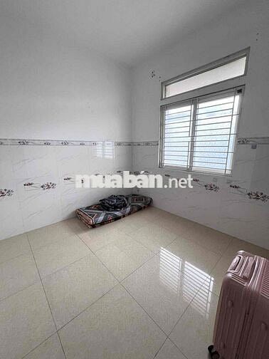 Tìm người ở ghép phòng trong chung cư 312 Lạc Long Quân