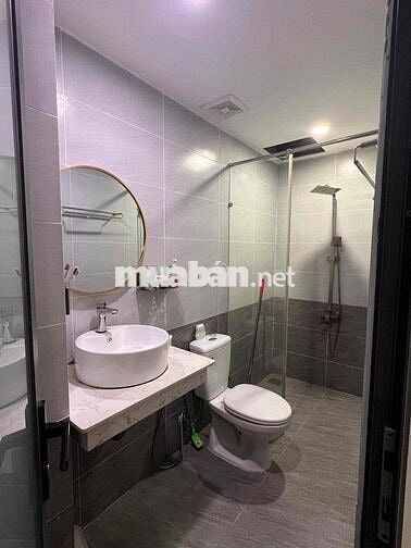 CĂN HỘ 3PN THƯƠNG MẠI VIEW THÀNH PHỐ GIÁ 2.050. LIÊN HỆ EM XEM NHÀ