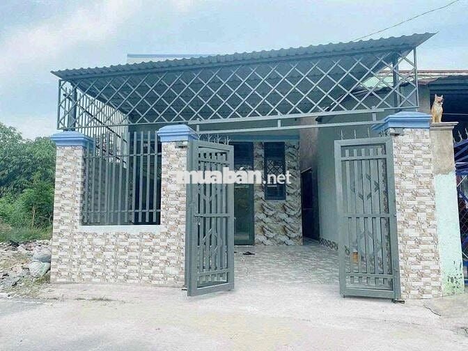 Nhà mặt Tiền Dx 87 Hiệp An. ngã 4 Cây Me.chủ đag tắt thở full thổ cư.