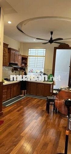 NHÀ 2 LẦU - MẶT TIỀN ĐƯỜNG LÊ LAI