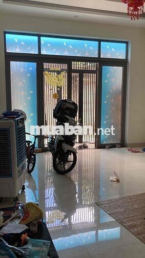 cho thuê nhà nguyên căn 2,5 tầng. sạch sẽ. khu cảnh Liên Chiểu