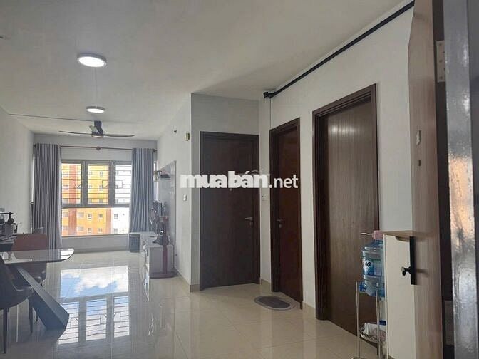 Bán căn hộ 2pn 2wc Sổ Hồng khu Celadon city