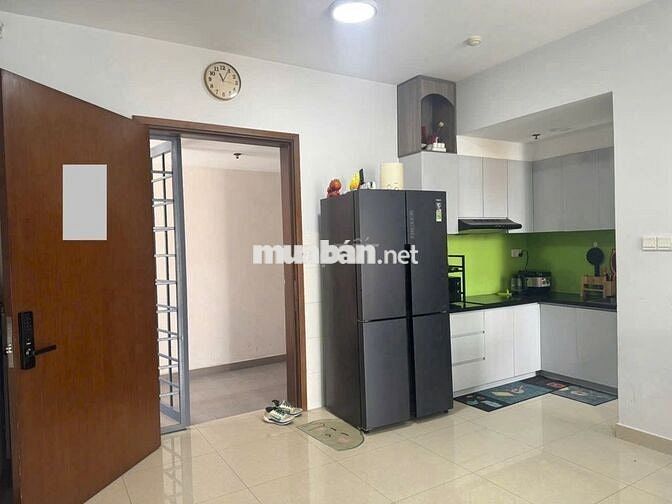 Bán căn hộ 2pn 2wc Sổ Hồng khu Celadon city