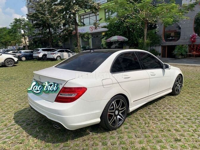 Mercedes Benz C Class 2014 C300 AMG - 120000 km
