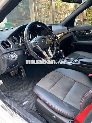 Mercedes Benz C Class 2014 C300 AMG - 120000 km