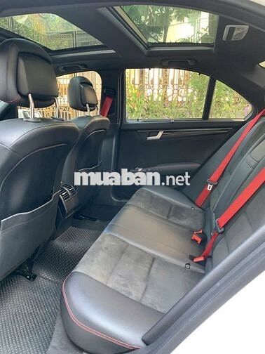 Mercedes Benz C Class 2014 C300 AMG - 120000 km