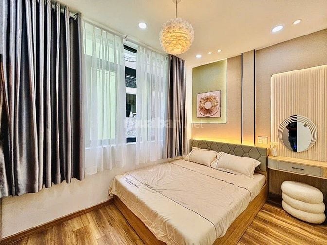Hàng siêu hiếm khu sân bay DT 69m2, giá 3,3 tỷ Yên Thế, Tân Bình