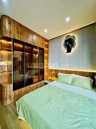 Ngộp! Bán nhà 40m2 Nguyễn Thanh Tuyền,Tân Bình.Gần vòng xoay Lê Văn Sỹ