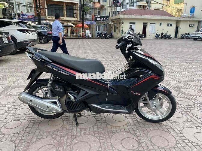 Airblade 125 nguyên bản lốp còn theo xe