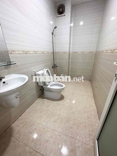 PhÒng Ban Công Cửa Sổ Đường Lê Thị Riêng