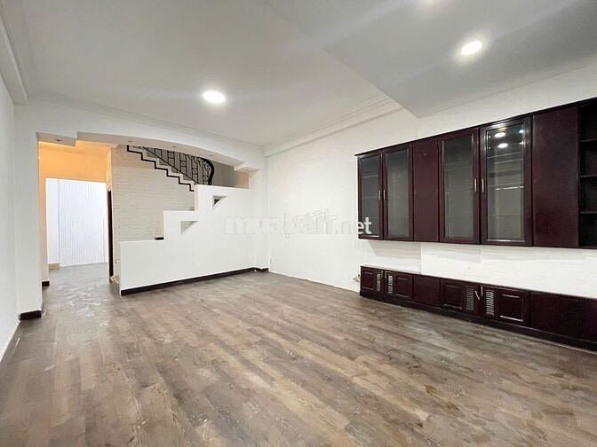 Zá Chốt Tốt -Bán NhàHXH NGUYỄN ĐÌNH CHÍNH ( PN ) - 4Tầng 5pn Gara ôtô