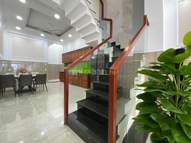 kẹt tiền chính chủ cần xoay vốn bán nhanh căn Cao Thắng Phú Nhuận 3tỷ5