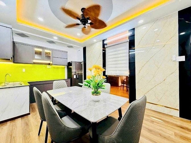 Thanh lý gấp căn Nguyễn Thanh Tuyền,Tân Bình giá 2tỷ490/38,5m2,Sổ ngay