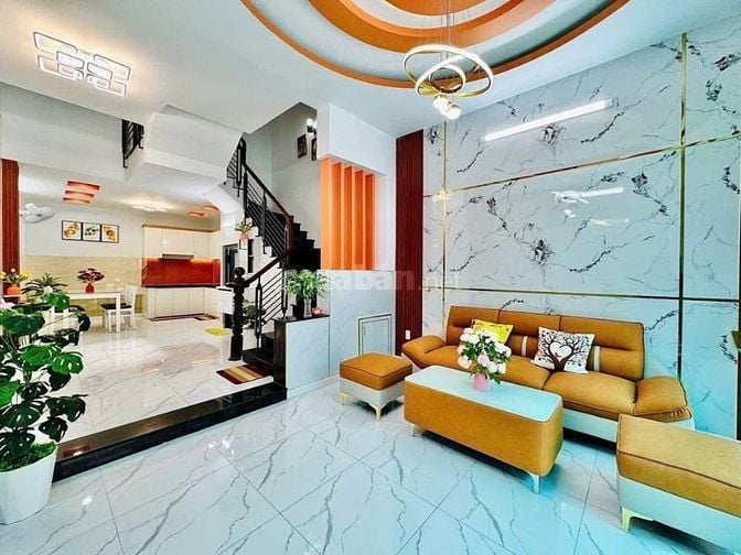 nhà chính chủ 4x16 nhà 4tỷ đã nhận được nhà cách mạng tháng tám quận3